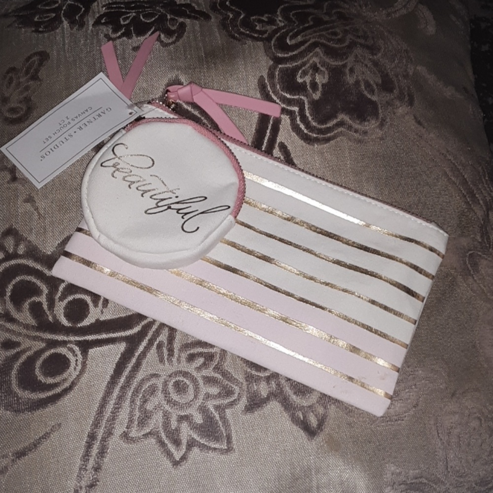 NWT makeup/toiletry set (2 bags)
